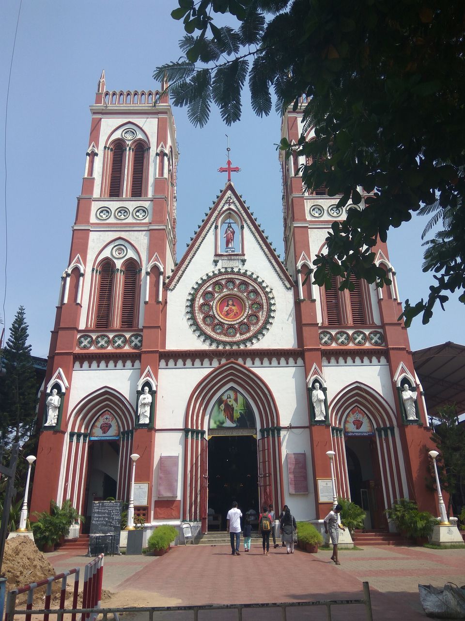 Photo of En voyageant - Pondicherry 2/9 by Indrani Ghatak