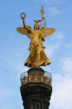 Victory Column (Siegessaule) 1/2 by Tripoto