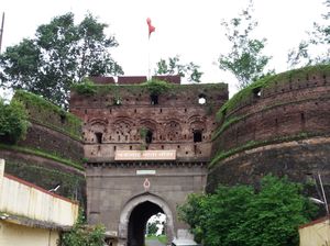 Induri fort and Shri Subramaniya Swamy temple