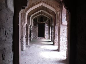 10 Places in India That Even Science Has Failed to Demystify