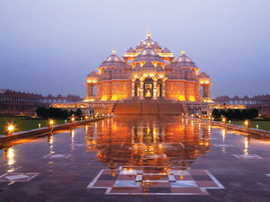 Akshardham Temple Tour with Musical Colored Fountain Show